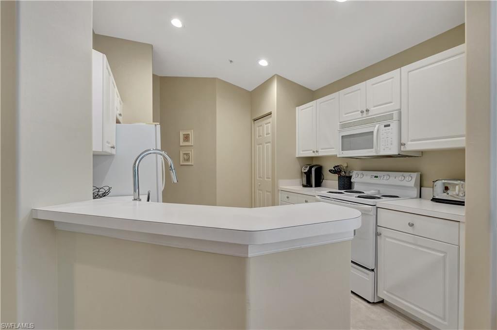 720 Tarpon Cove DR 201