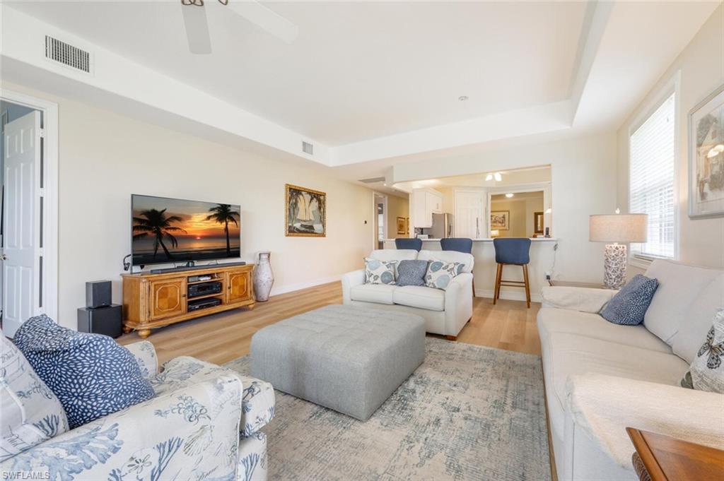 3115 Lancaster DR 801