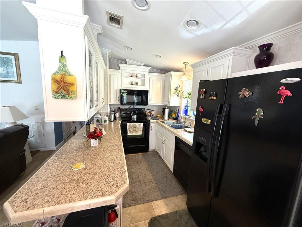 1658 Diamond Lake CIR