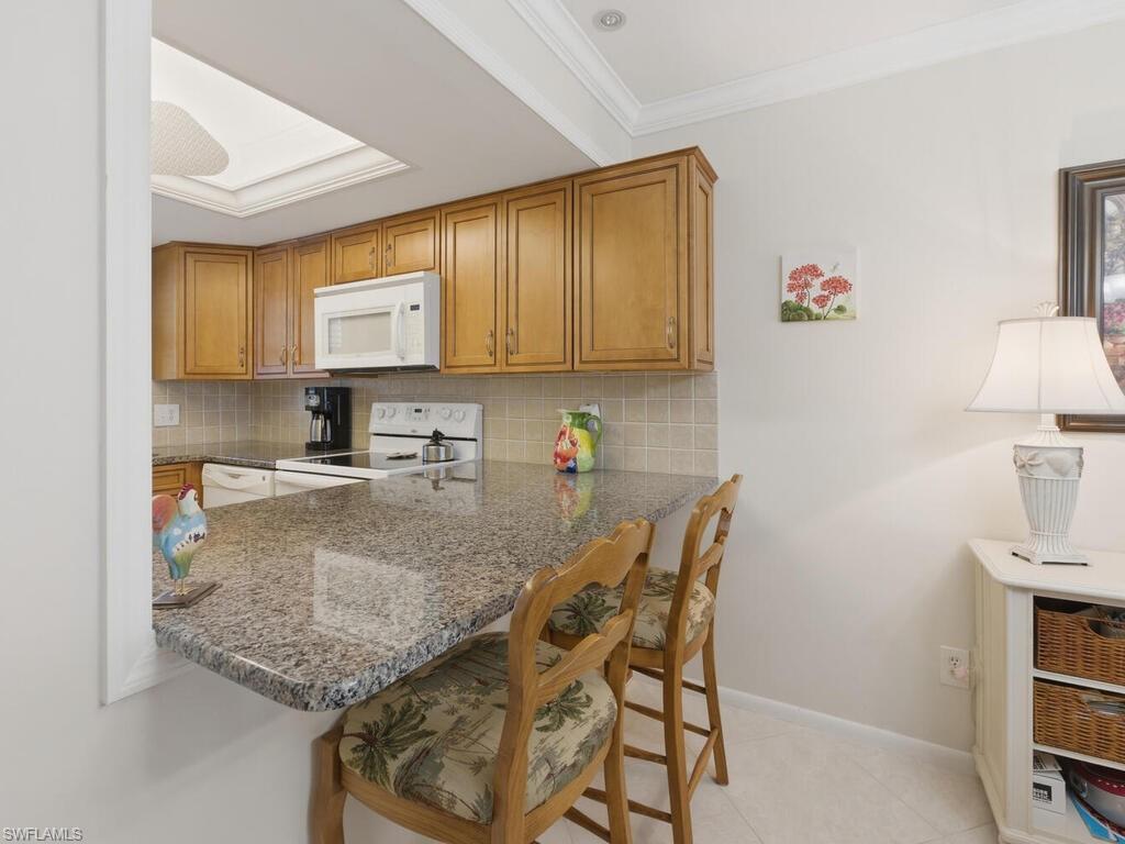 351 Charlemagne BLVD B208