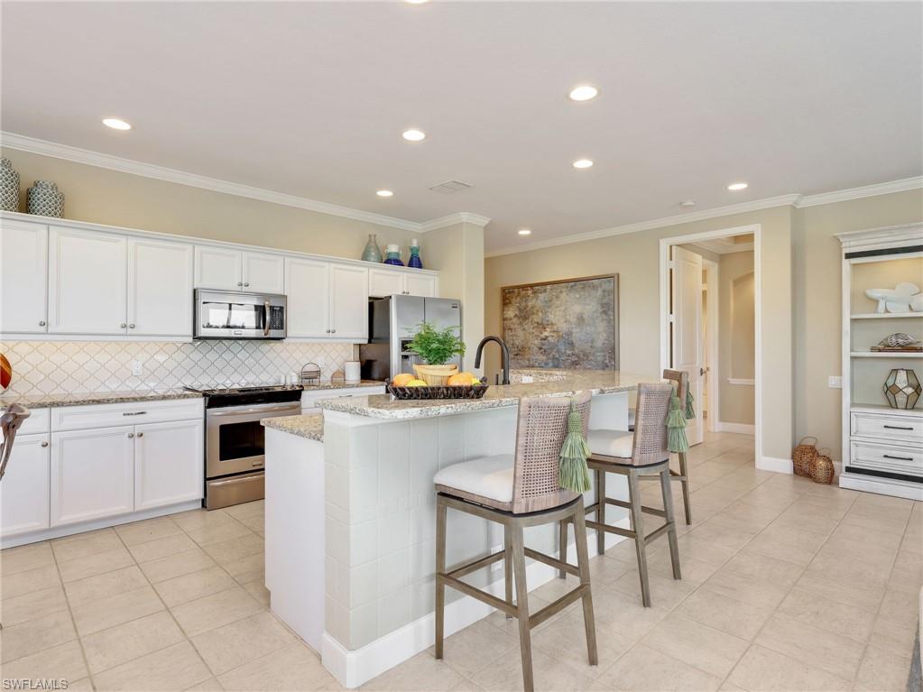 3250 Hamlet DR 2