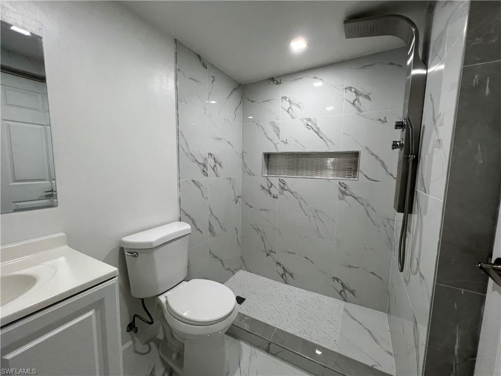 3767 Golden Gate BLVD E