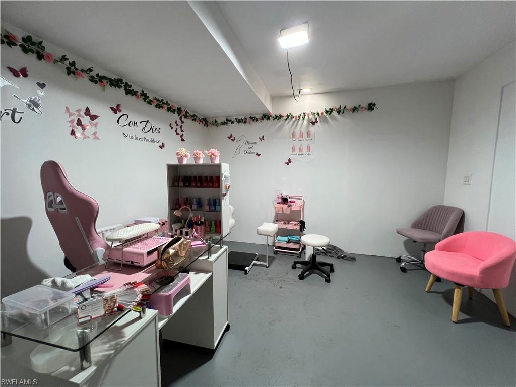 3767 Golden Gate BLVD E