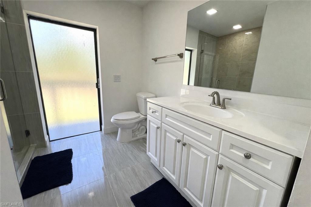 3767 Golden Gate BLVD E