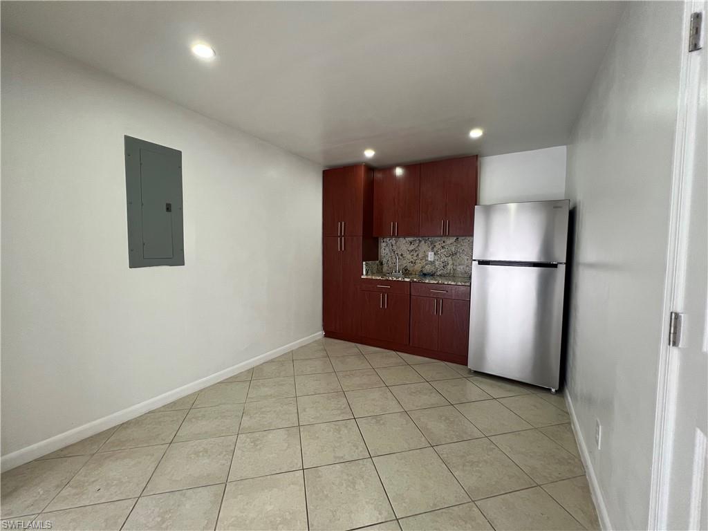 3767 Golden Gate BLVD E