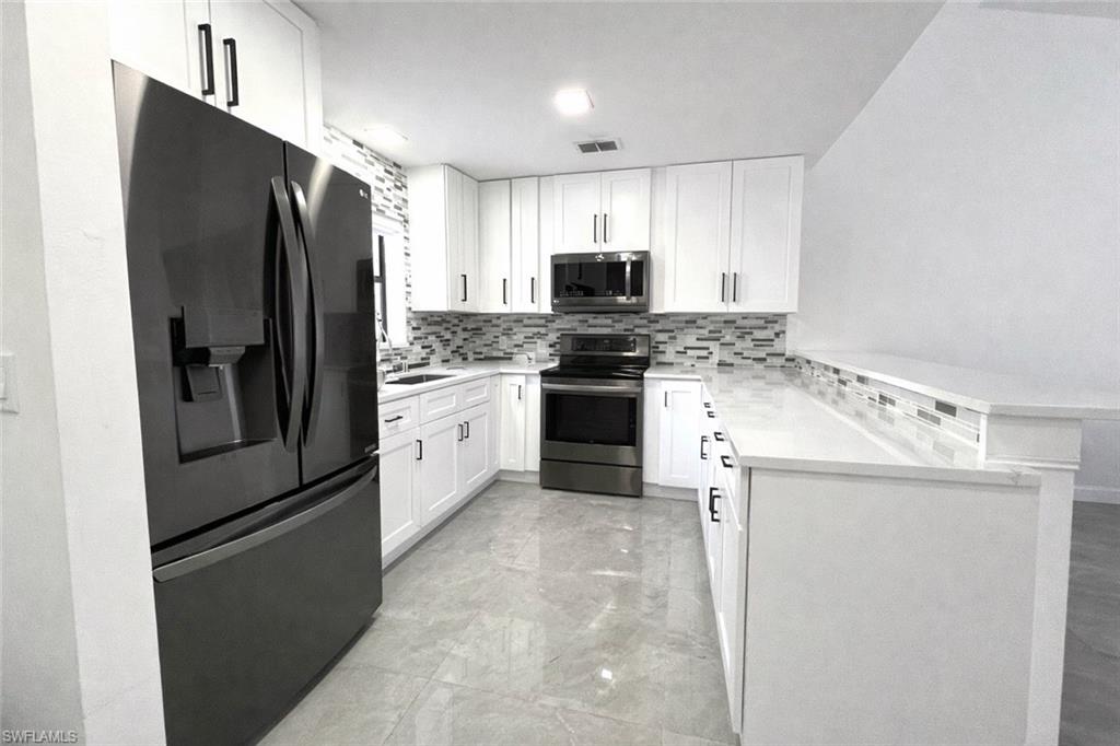 3767 Golden Gate BLVD E