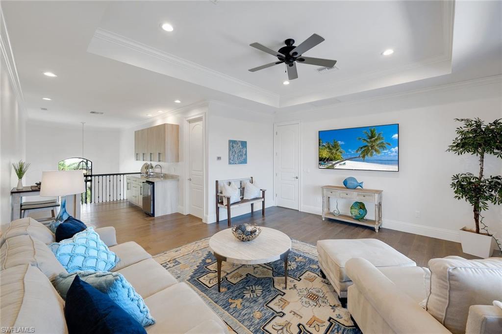 450 Pepperwood CT