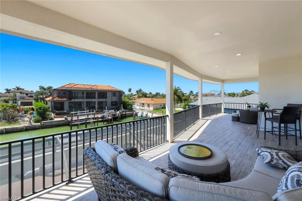 450 Pepperwood CT