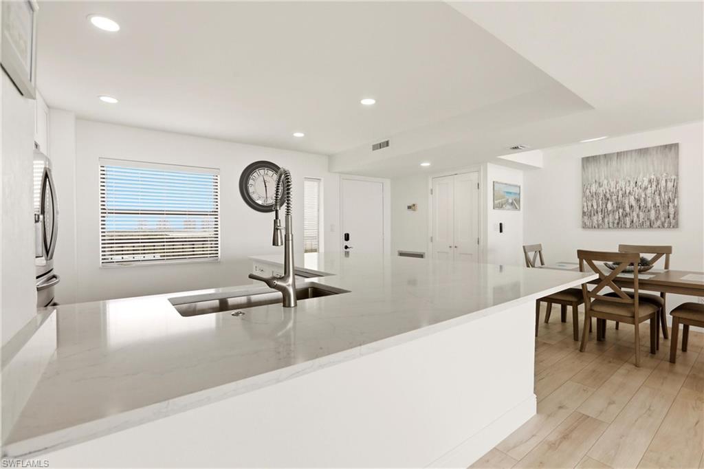 26300 Hickory BLVD 806