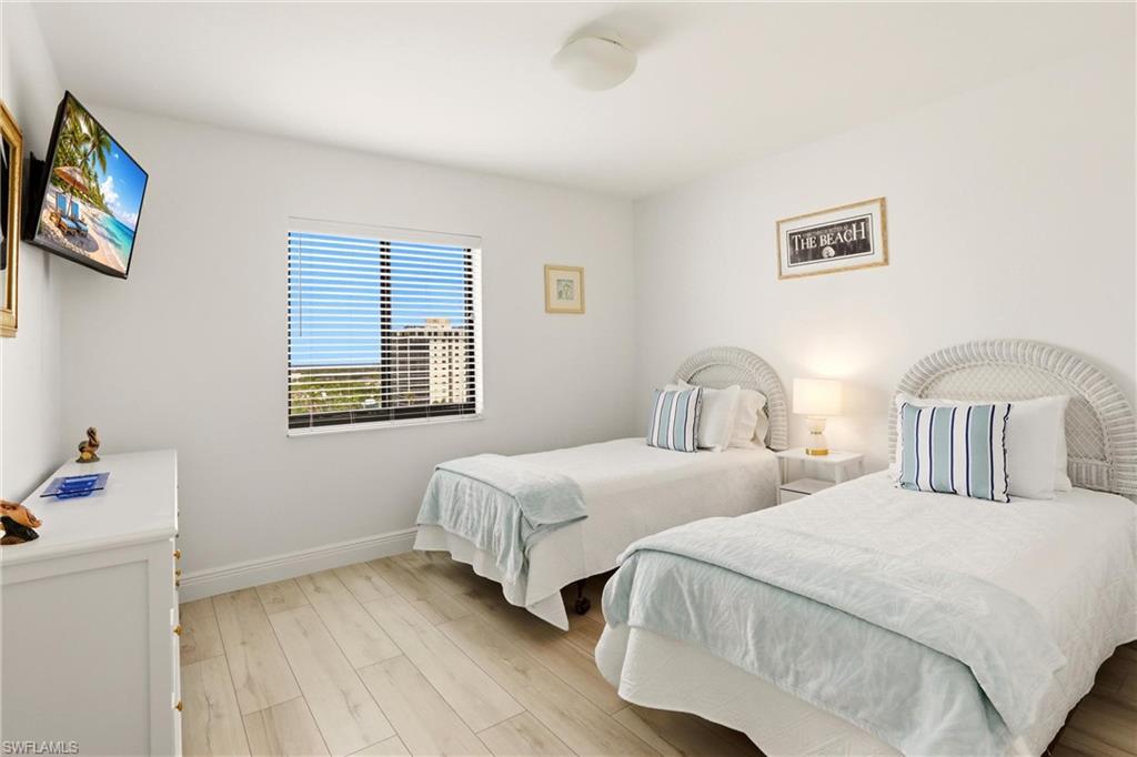 26300 Hickory BLVD 806