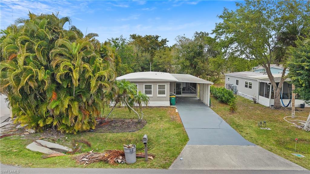 851 Manatee RD