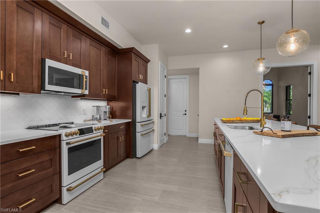 17210 Serengeti CIR