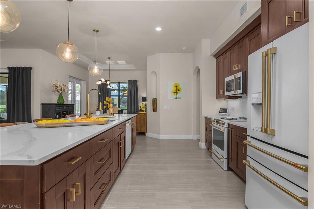 17210 Serengeti CIR
