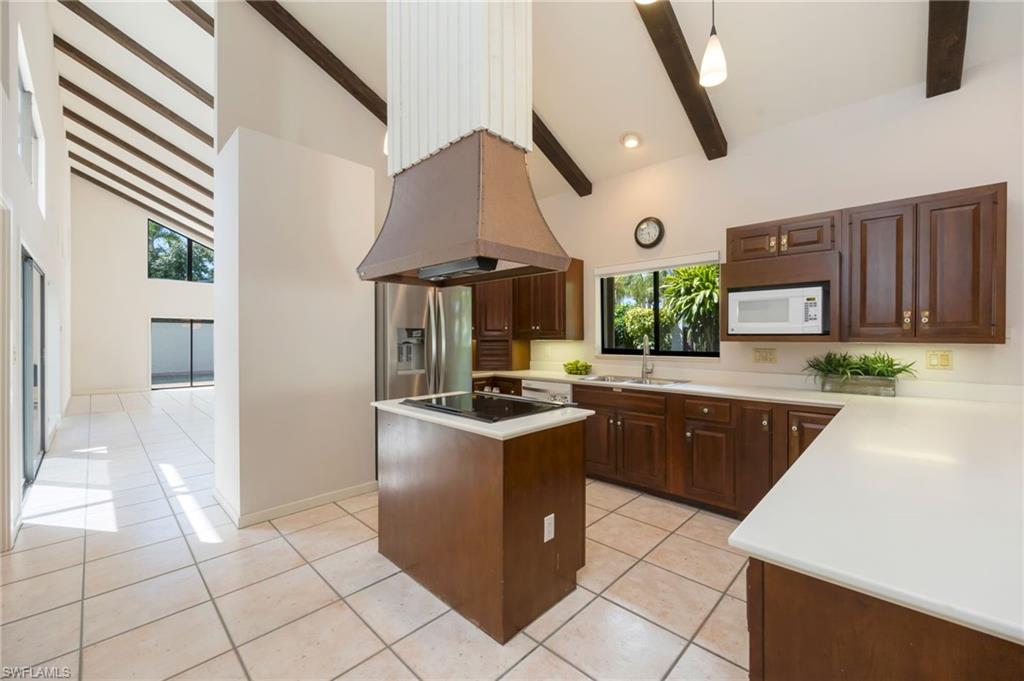 548 Tierra Mar LN E 13