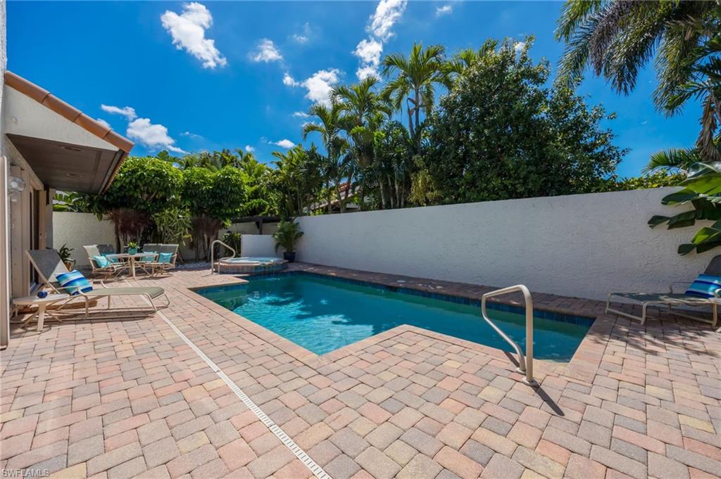 548 Tierra Mar LN E 13