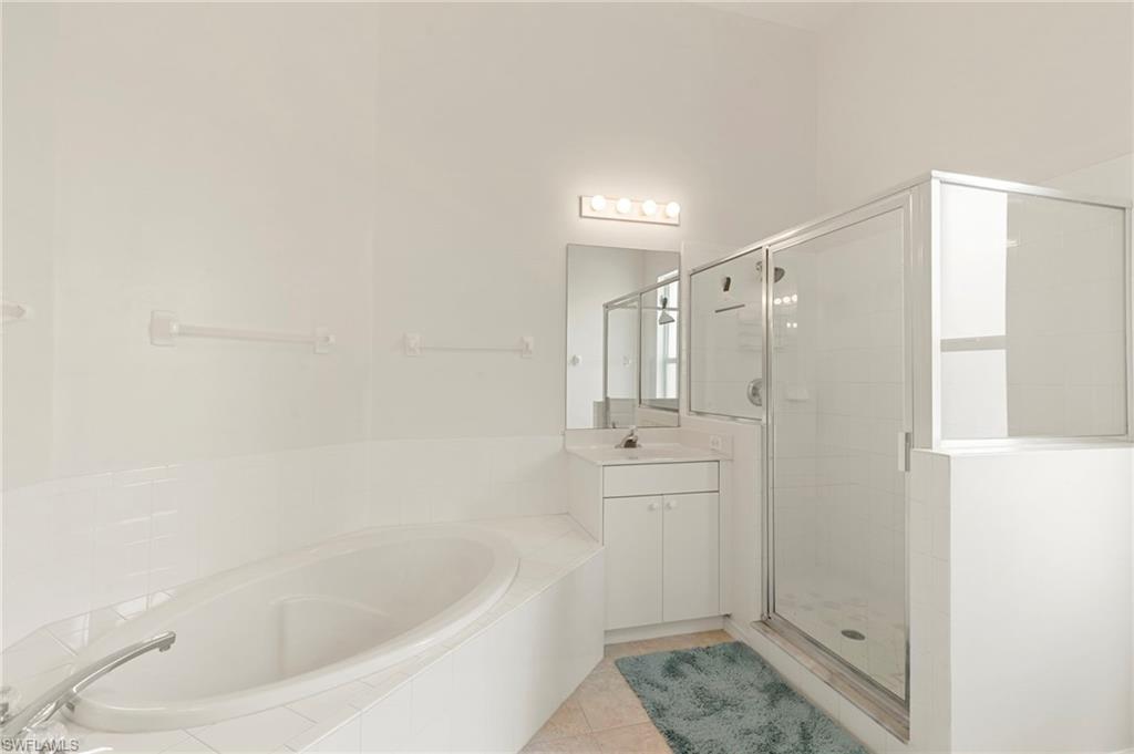 285 Cays DR 2306