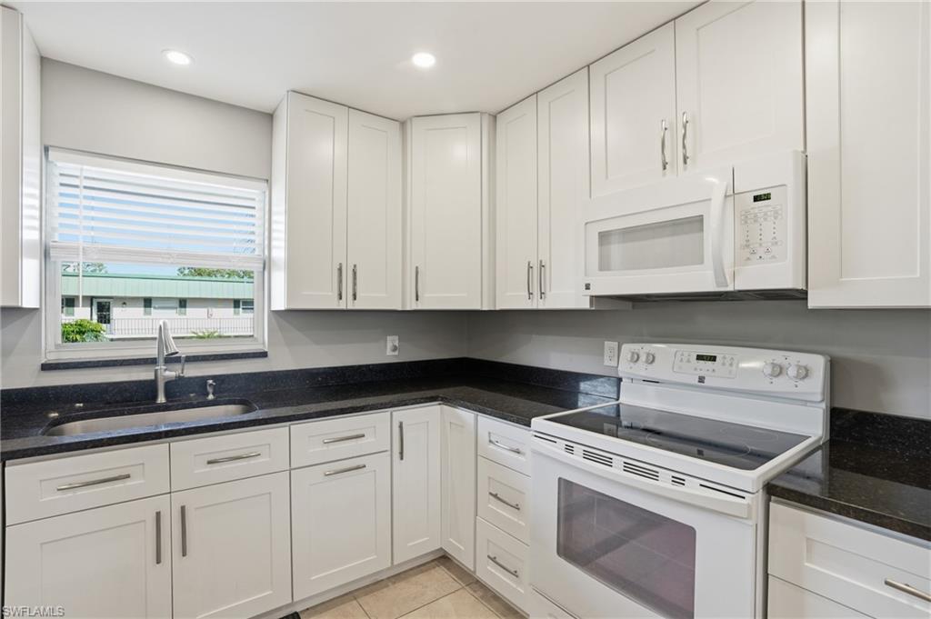 600 Valley Stream DR F9