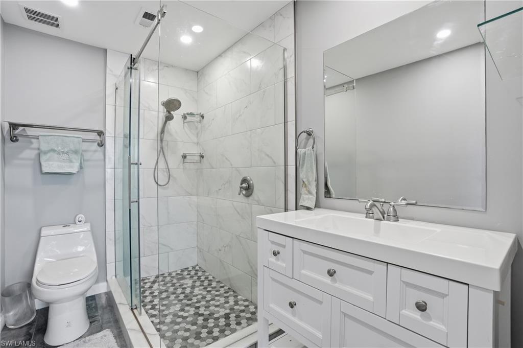 600 Valley Stream DR F9