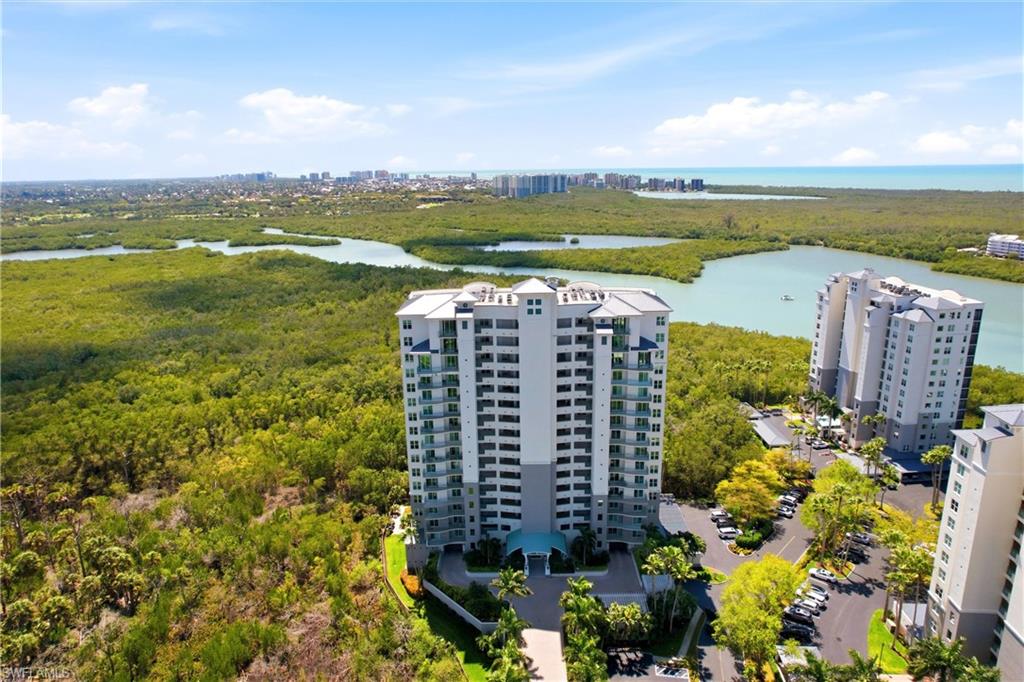 425 Cove Tower DR 1002