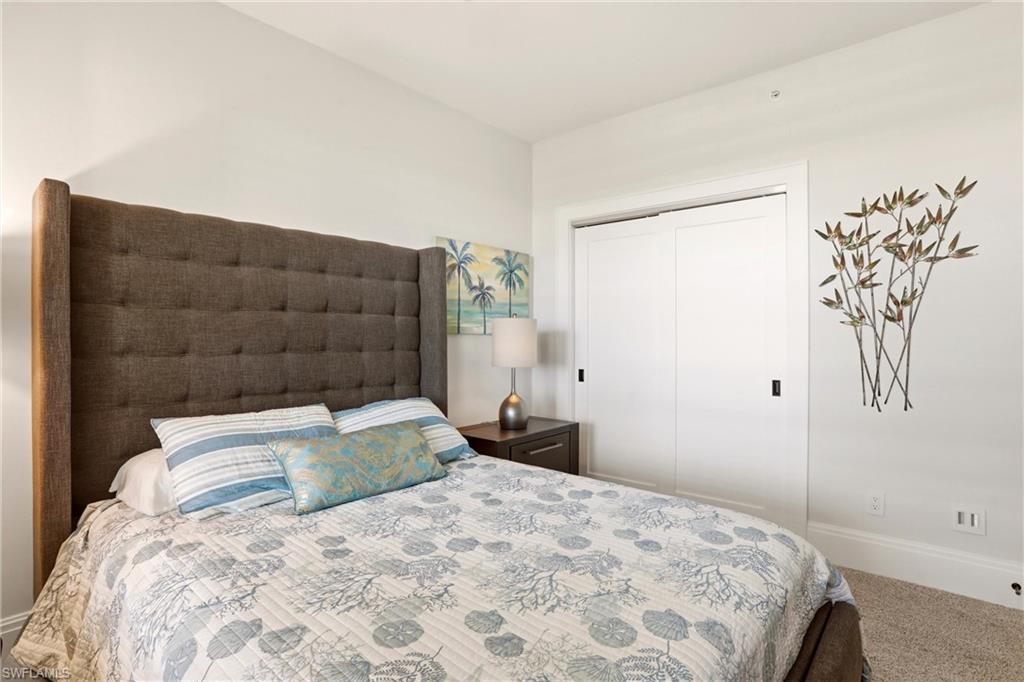 425 Cove Tower DR 1002