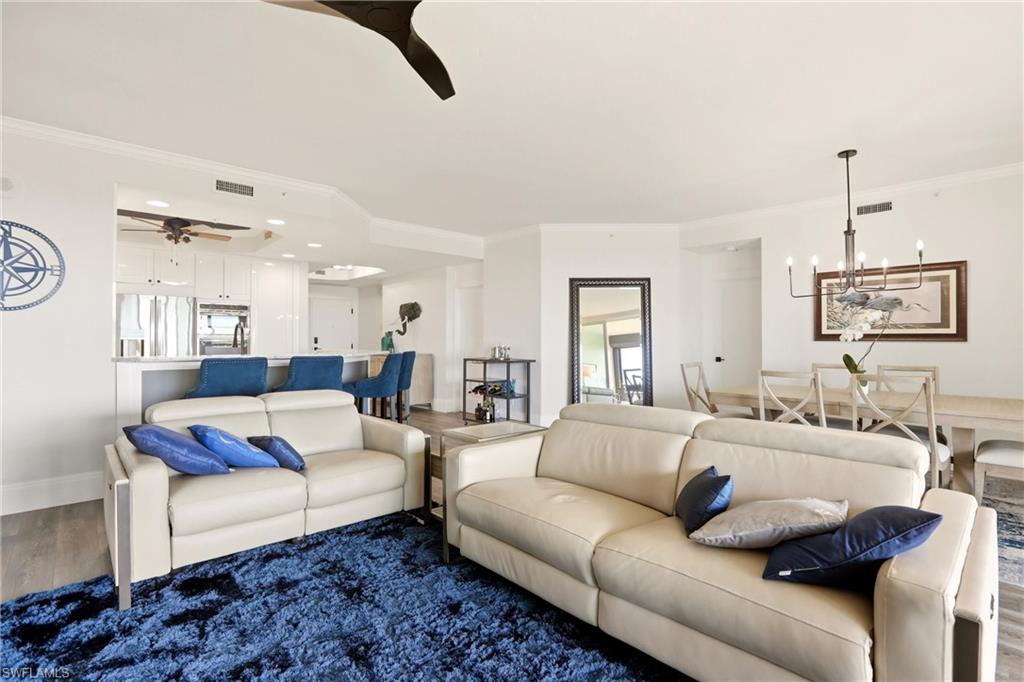 425 Cove Tower DR 1002