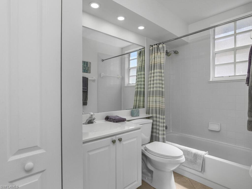3940 Windward Passage CIR 102
