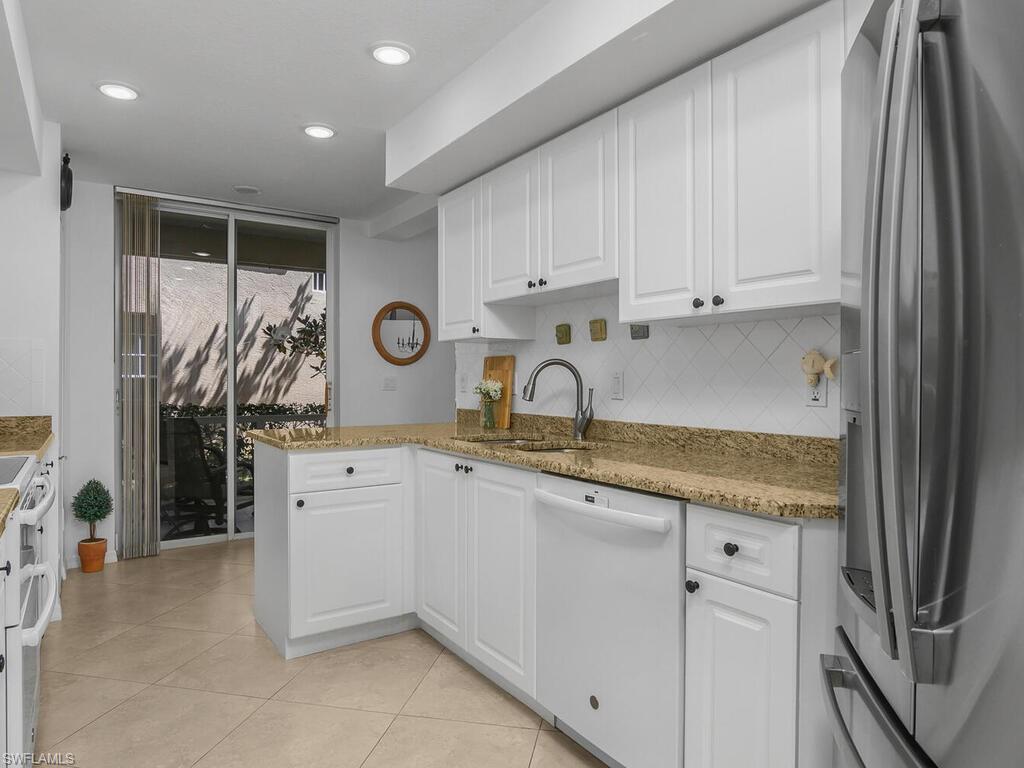 3940 Windward Passage CIR 102