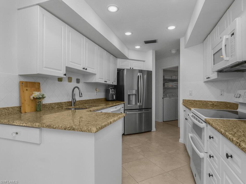 3940 Windward Passage CIR 102