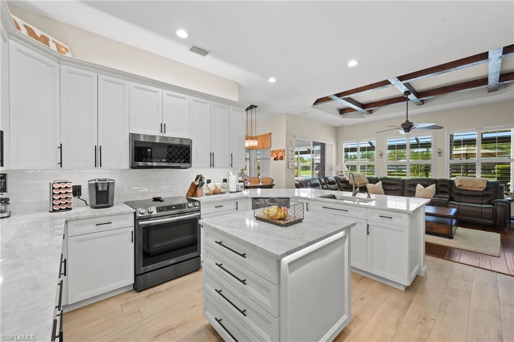 9100 Kings Cove CT