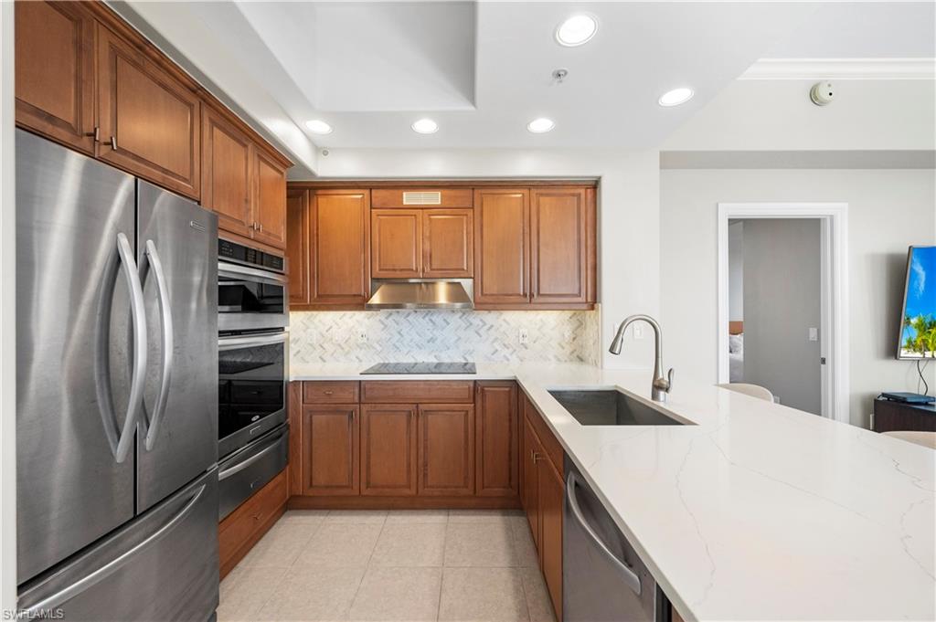 2738 Tiburon BLVD E B406