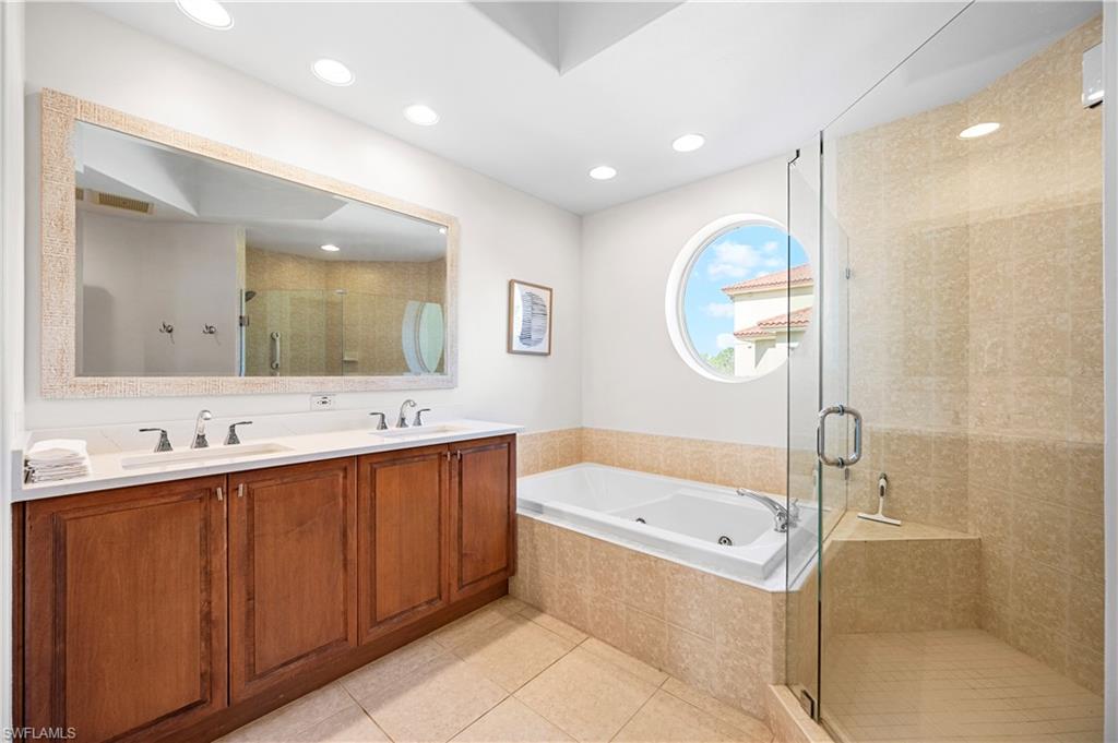 2738 Tiburon BLVD E B406