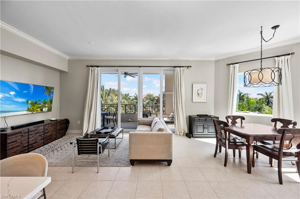 2738 Tiburon BLVD E B406