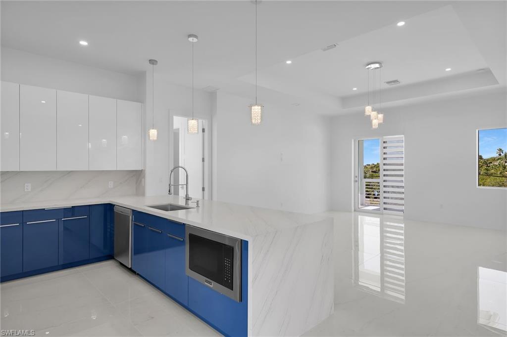 518 Avenida Primiceria