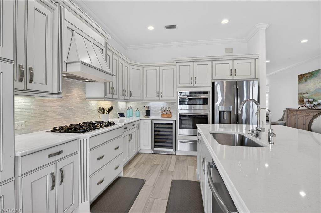 8062 Signature Club CIR 202
