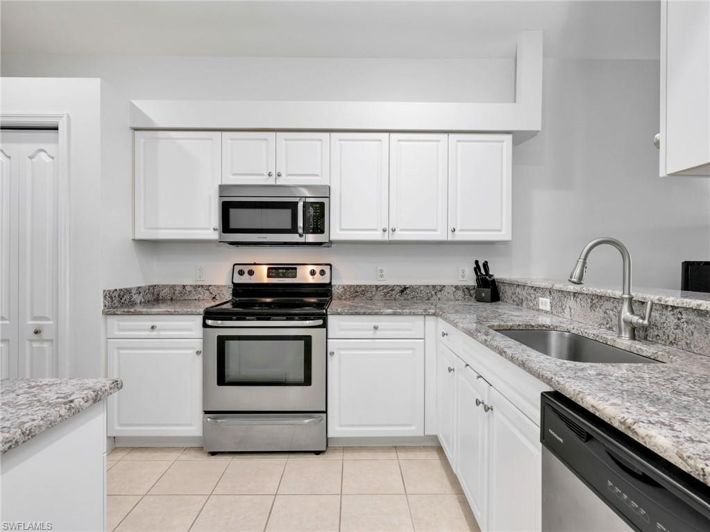 1633 Morning Sun LN E11