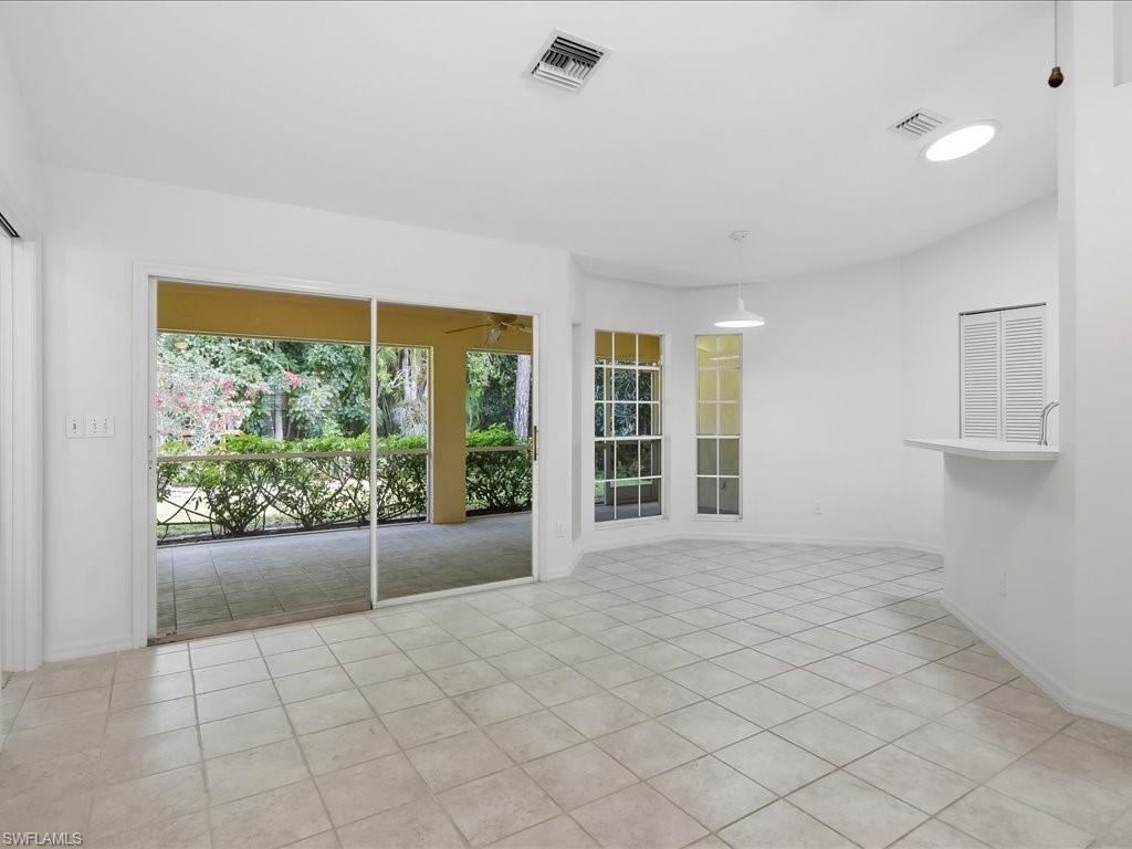 2305 Piccadilly Circus