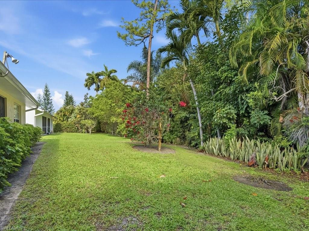 2305 Piccadilly Circus