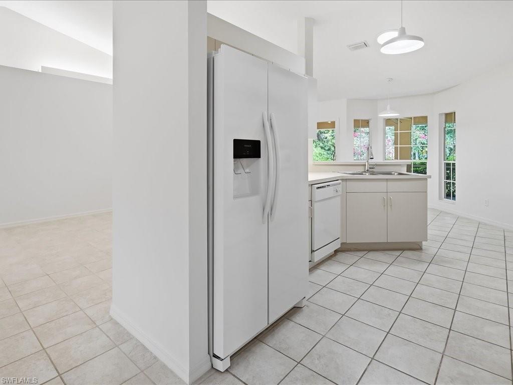 2305 Piccadilly Circus