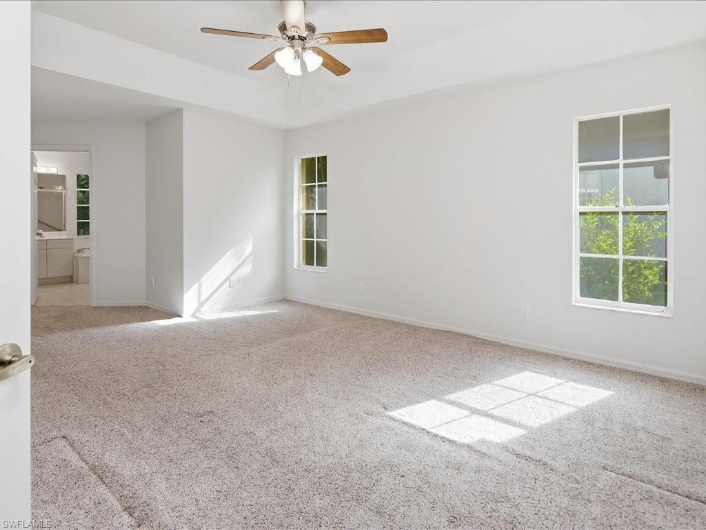 2305 Piccadilly Circus