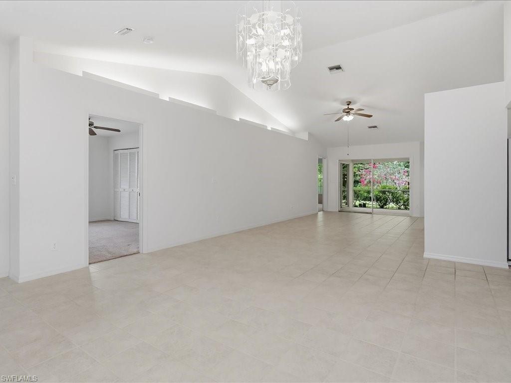 2305 Piccadilly Circus