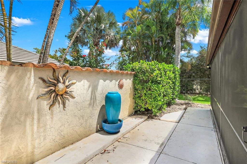 26896 Spanish Gardens DR