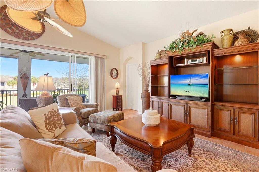 9151 Los Lagos CT 201