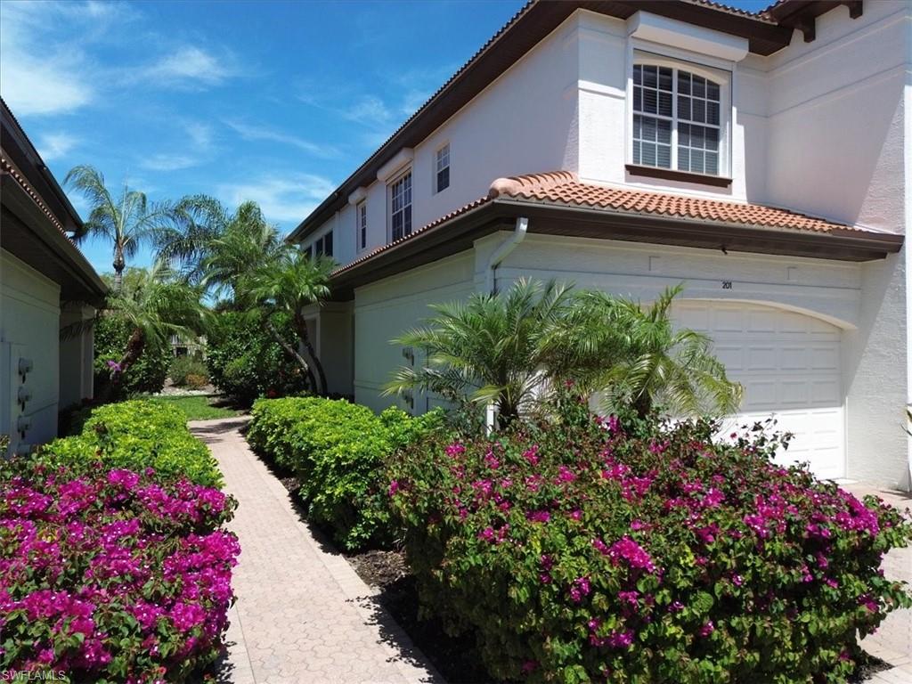9151 Los Lagos CT 201