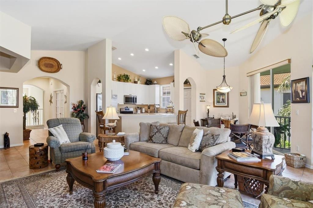 9151 Los Lagos CT 201