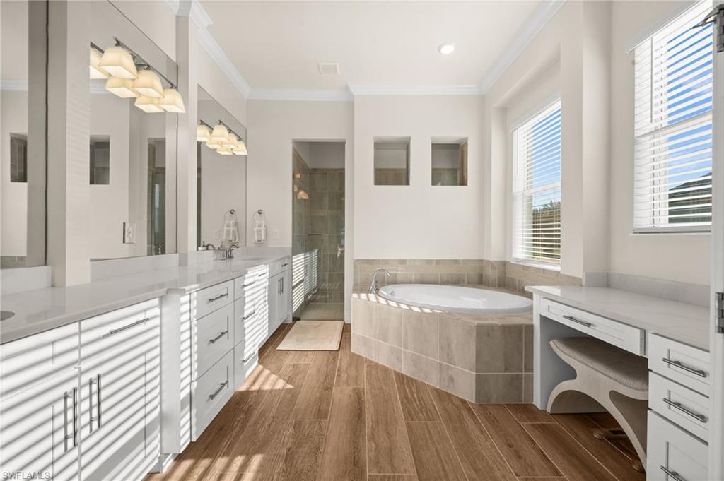 14352 Blue Bay CIR