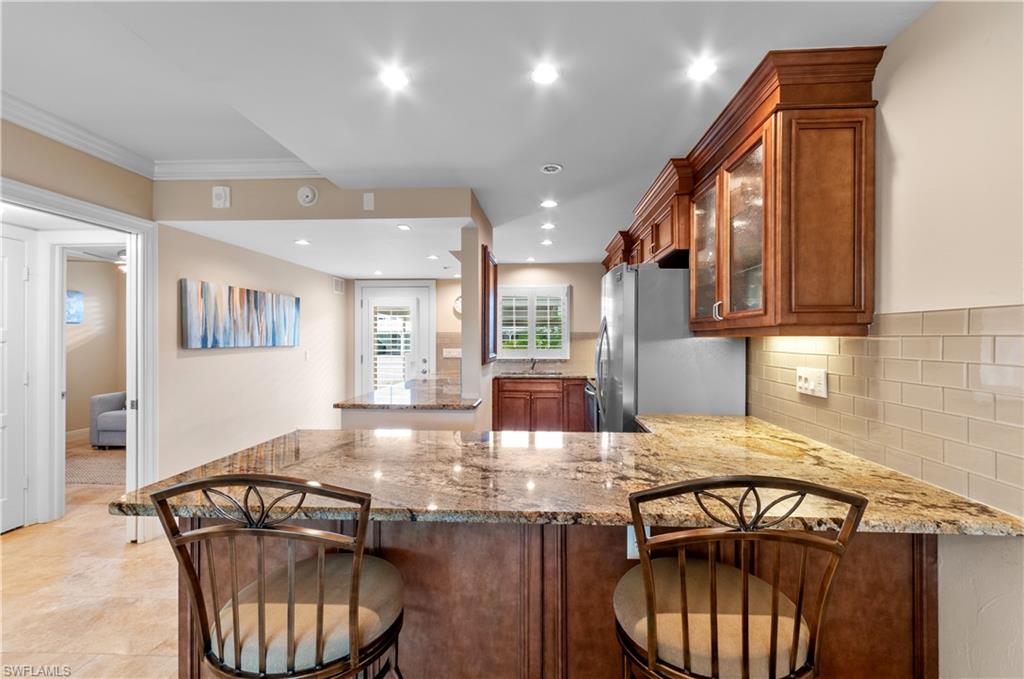 414 Broad AVE S H414