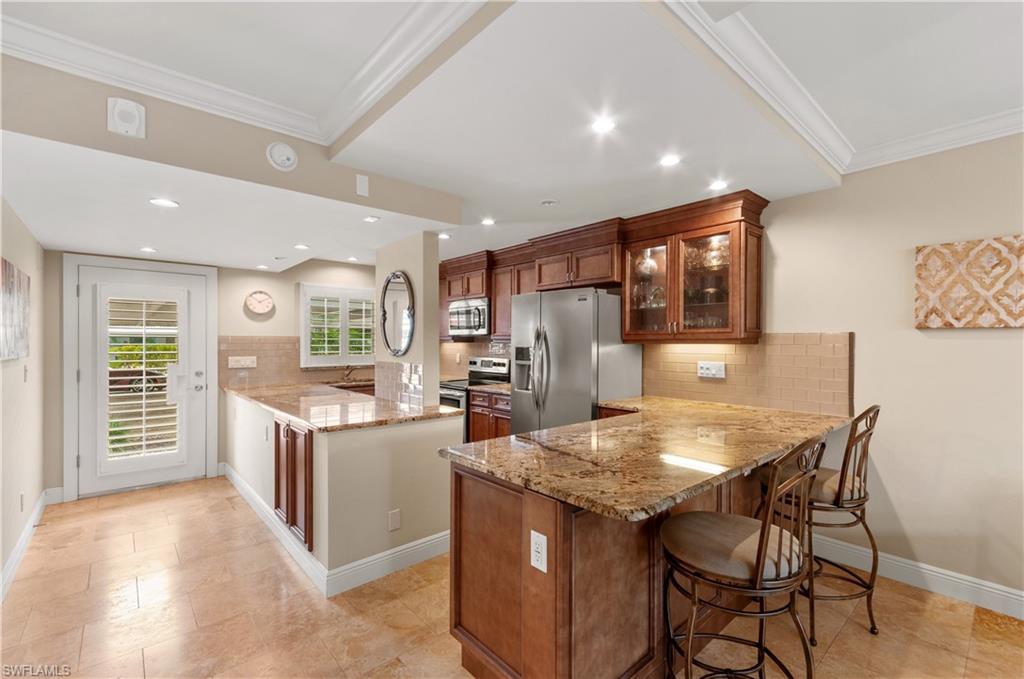 414 Broad AVE S H414