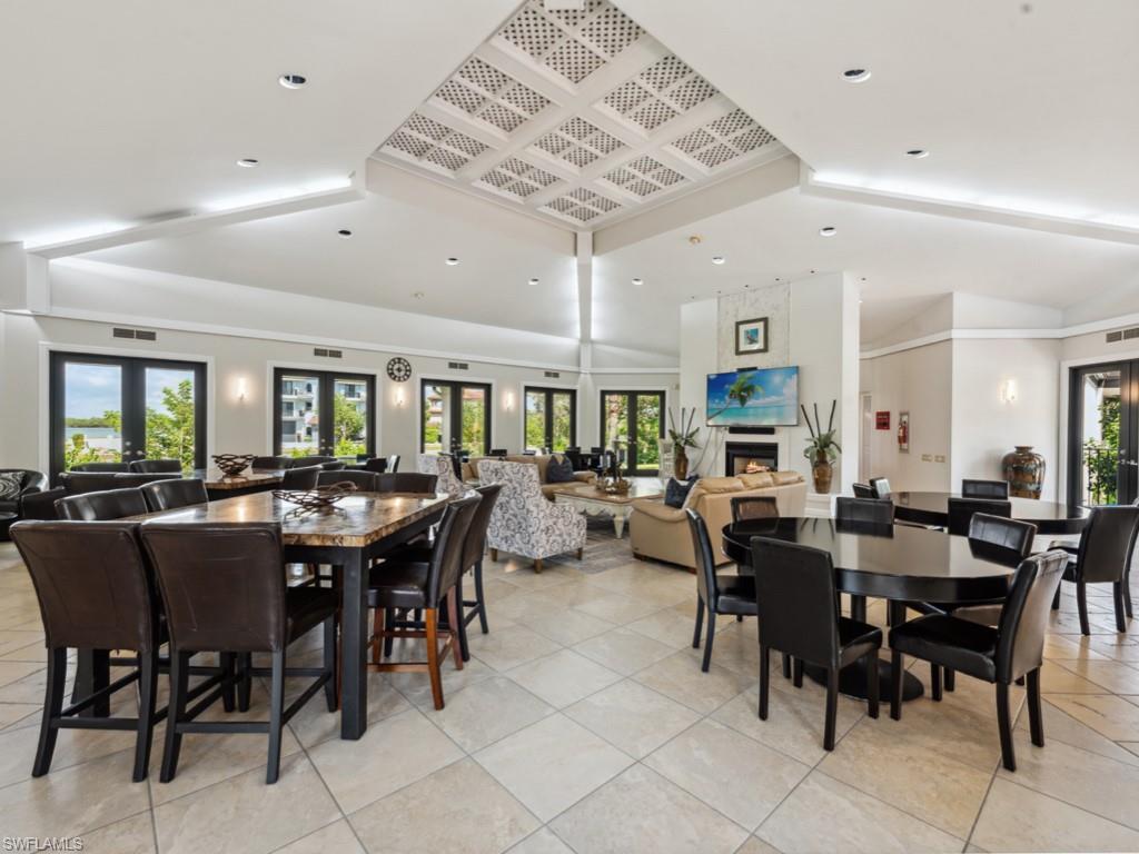 232 La Peninsula BLVD 232