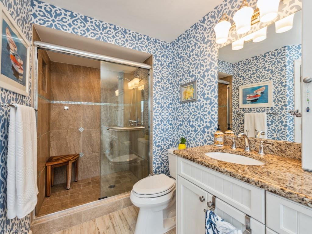 232 La Peninsula BLVD 232