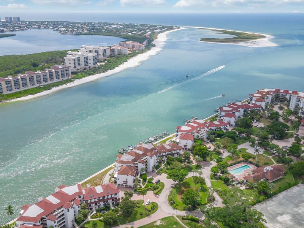 232 La Peninsula BLVD 232